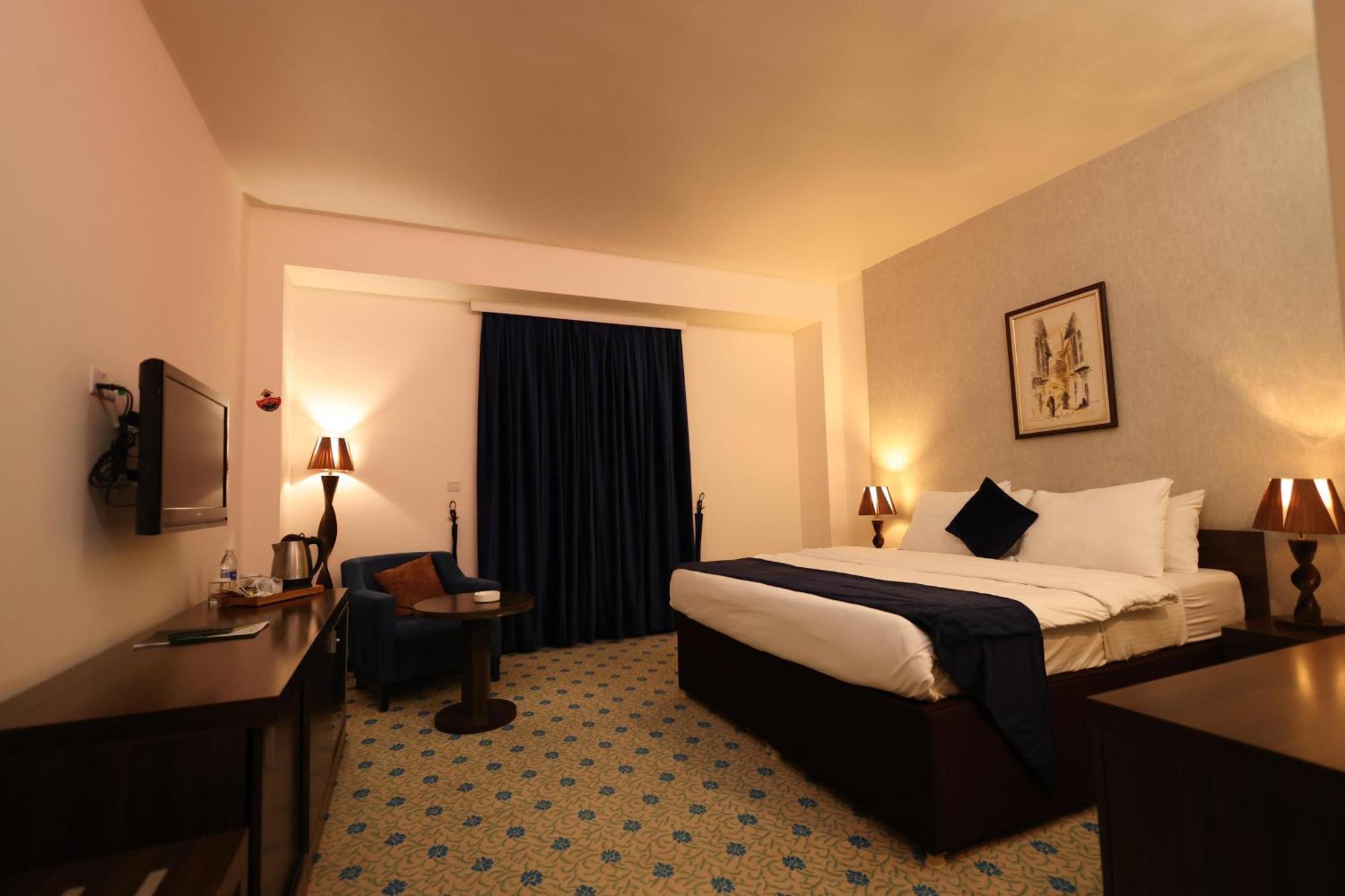 فندق بغداد Baghdad International Hotel Eksteriør bilde